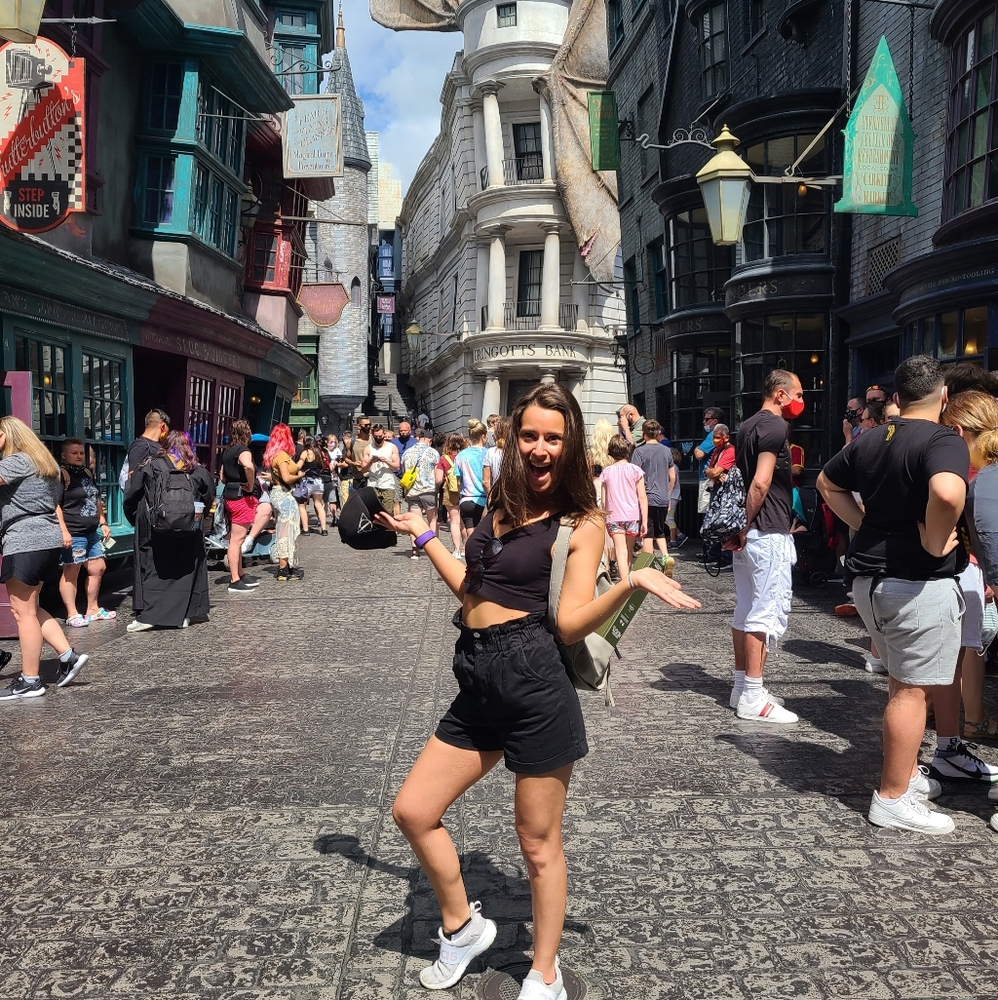 Meet your Posher, Christine